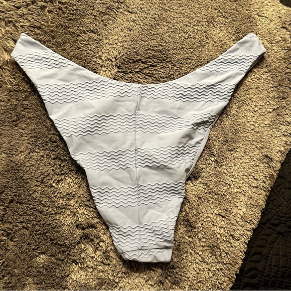 Aerie Swim Bottom Bundle Size XL - Picture 6 of 6